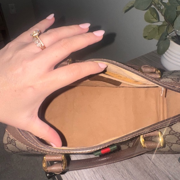 Authentic Gucci GG Supreme Web Sherry Line
Boston Bag - Picture 5 of 6